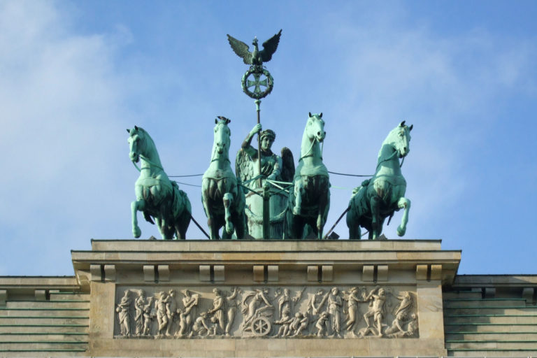 quadrigaaufdembrandenburgertor Jump Berlin quadrigaaufdembrandenburgertor Jump Berlin