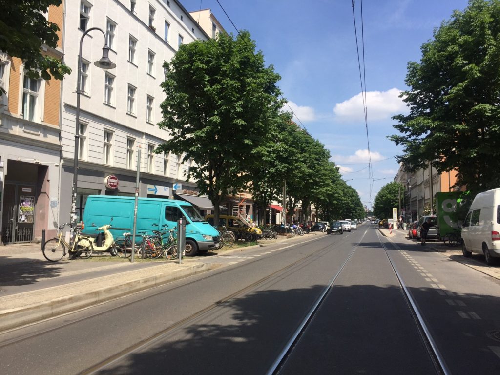 Kastanienallee - Promenade in Berlin - Prenzlauer Berg - JUMP Berlin